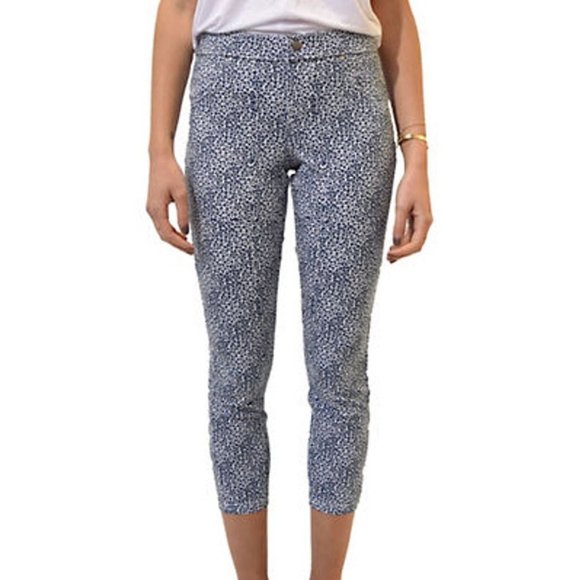 HUE U19773 Essential Denim Capri Leggings DITSY FLORAL Blue / White ( XS ) - Picture 2 of 2